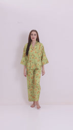 NW2 Green Lily